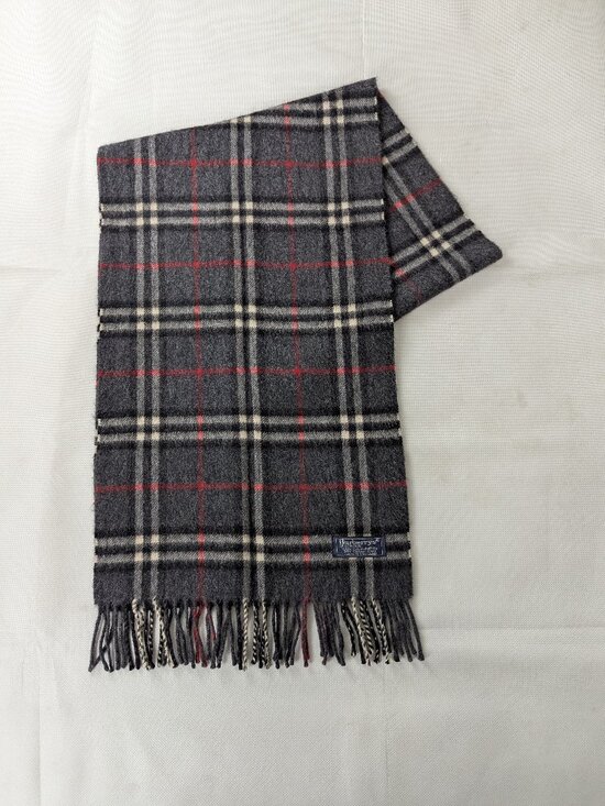 Burberry Accessories - Luxury Burberry 100% Cashmere Nova Check Gray Scarf Unisex